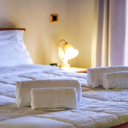 Tenuta Un Posto Al Sole Luxury B&B Rossano Stazione Exterior photo