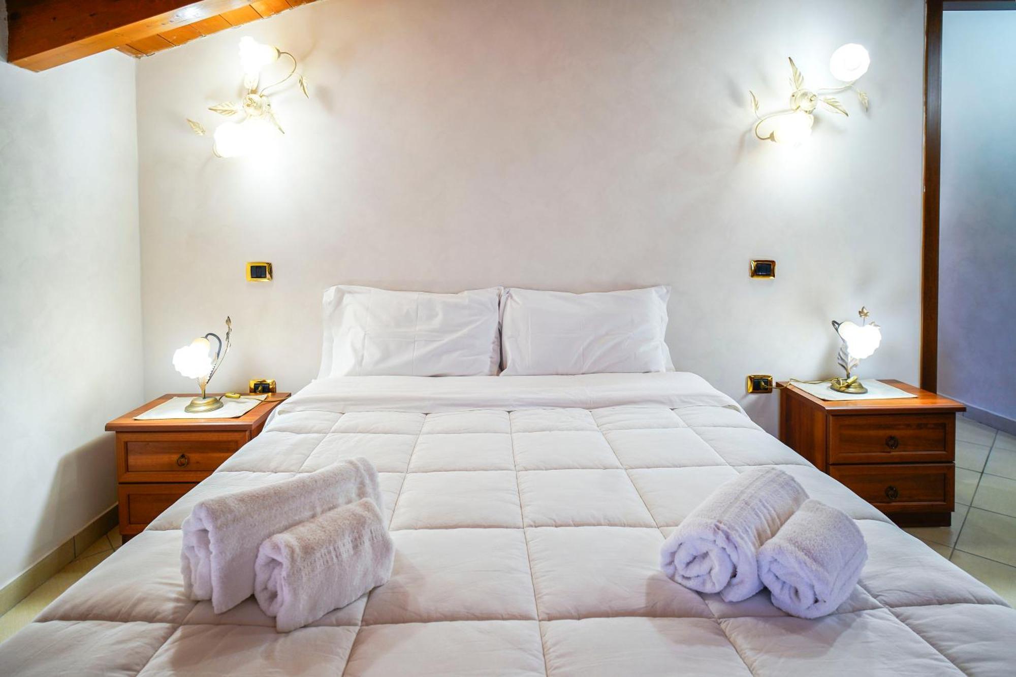 Tenuta Un Posto Al Sole Luxury B&B Rossano Stazione Exterior photo